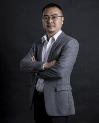 辛伟彬 副教授